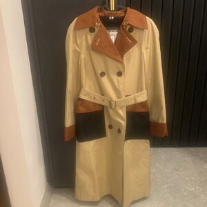 Stunning NWT Coach statement trench coat